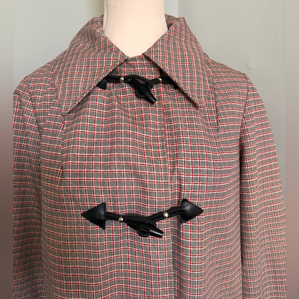 Vintage Plaid Niccolini Toggle Women's Coat - Picture 2 of 9